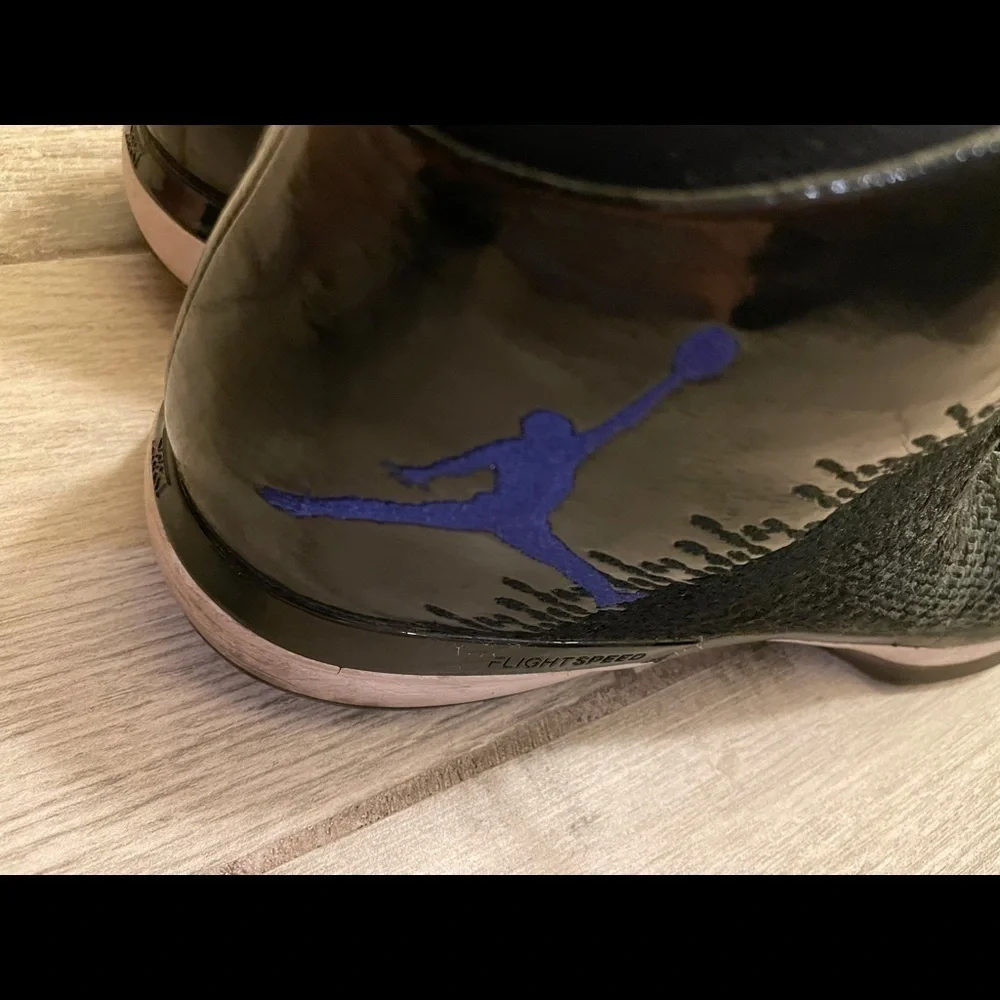 Nike size 11.5 pre own black Jordan 31 Space Jam